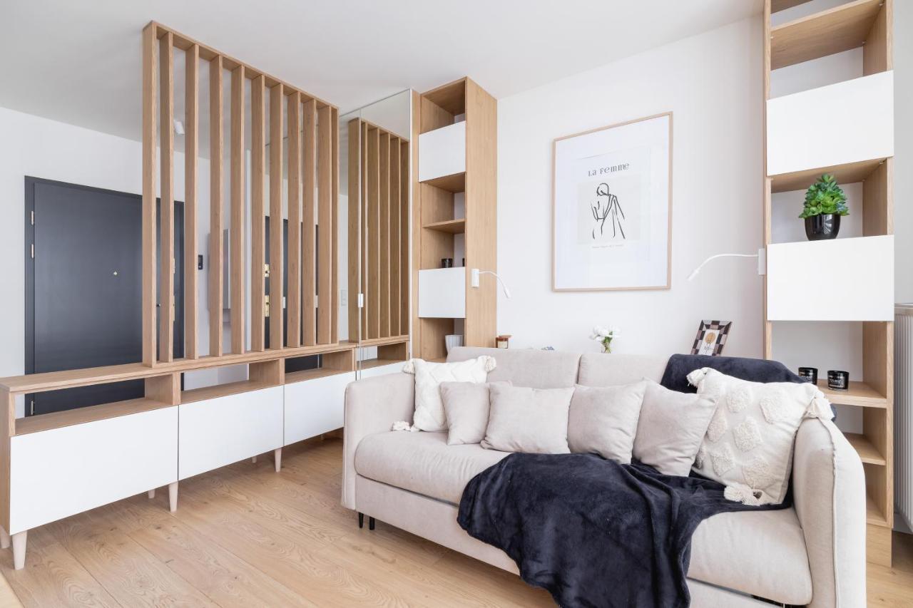 City Studio With Ac Czarnowiejska By Renters Krakow Exterior photo