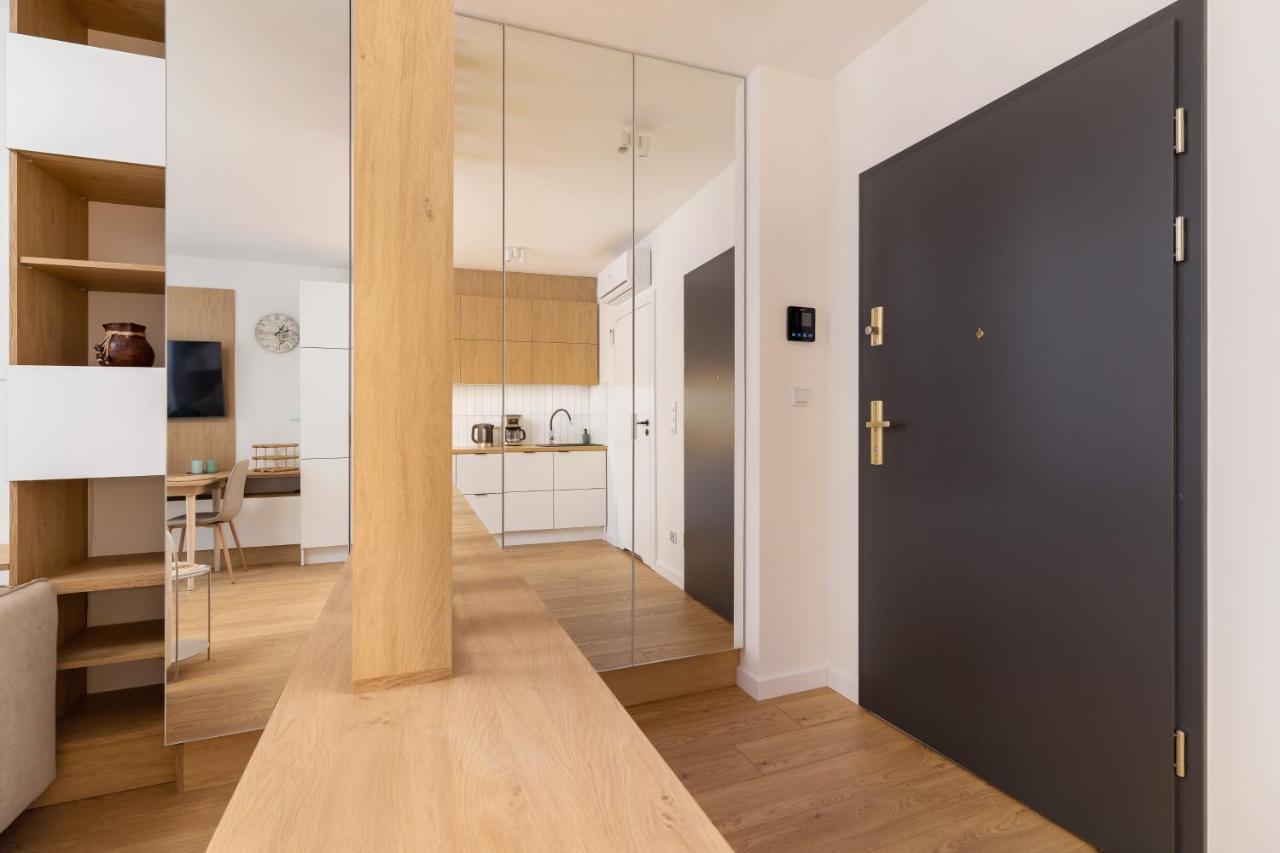 City Studio With Ac Czarnowiejska By Renters Krakow Exterior photo