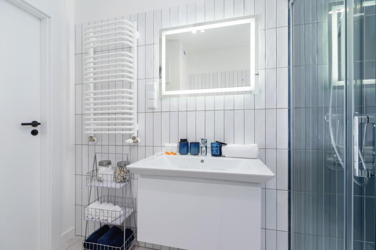 City Studio With Ac Czarnowiejska By Renters Krakow Exterior photo