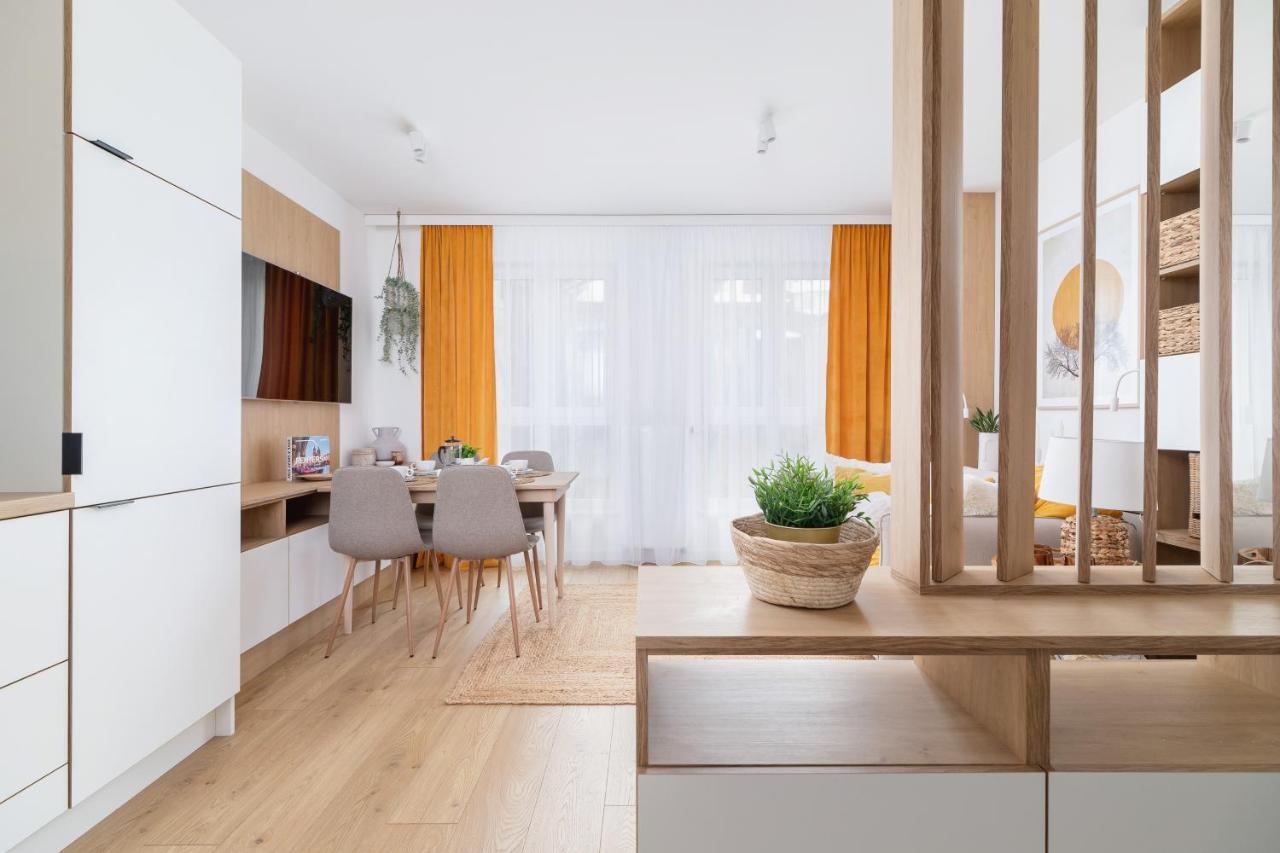 City Studio With Ac Czarnowiejska By Renters Krakow Exterior photo